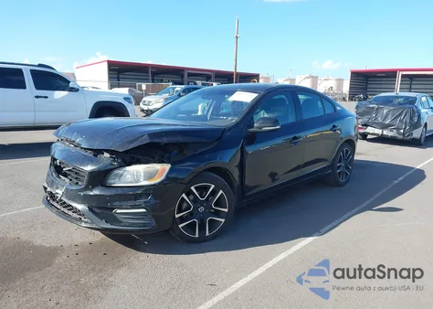 2017 Volvo S60 T5 Dynamic из США, поврежденный, VIN YV126MFL7H2421871